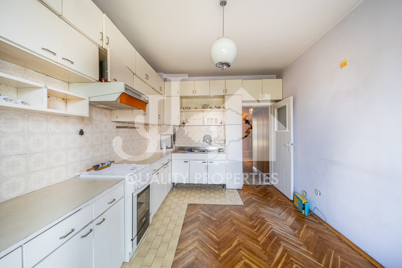 Продава  4-стаен град София , Изгрев , 120 кв.м | 35053426 - изображение [7]