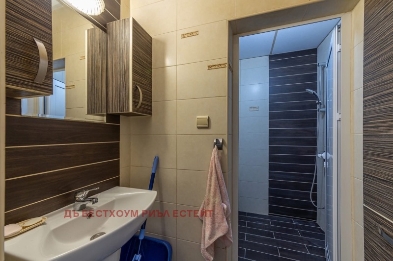 Te koop  3 slaapkamers Varna , Levski 1 , 90 m² | 54401836