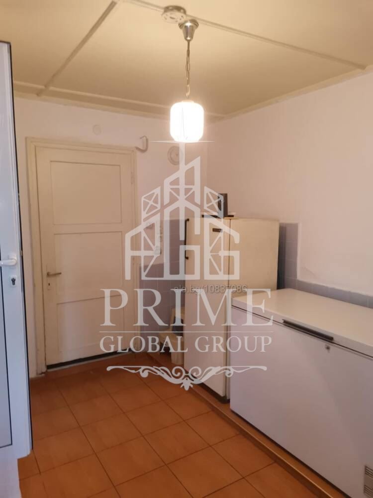 Продава КЪЩА, гр. Айтос, област Бургас, снимка 5 - Къщи - 54255799