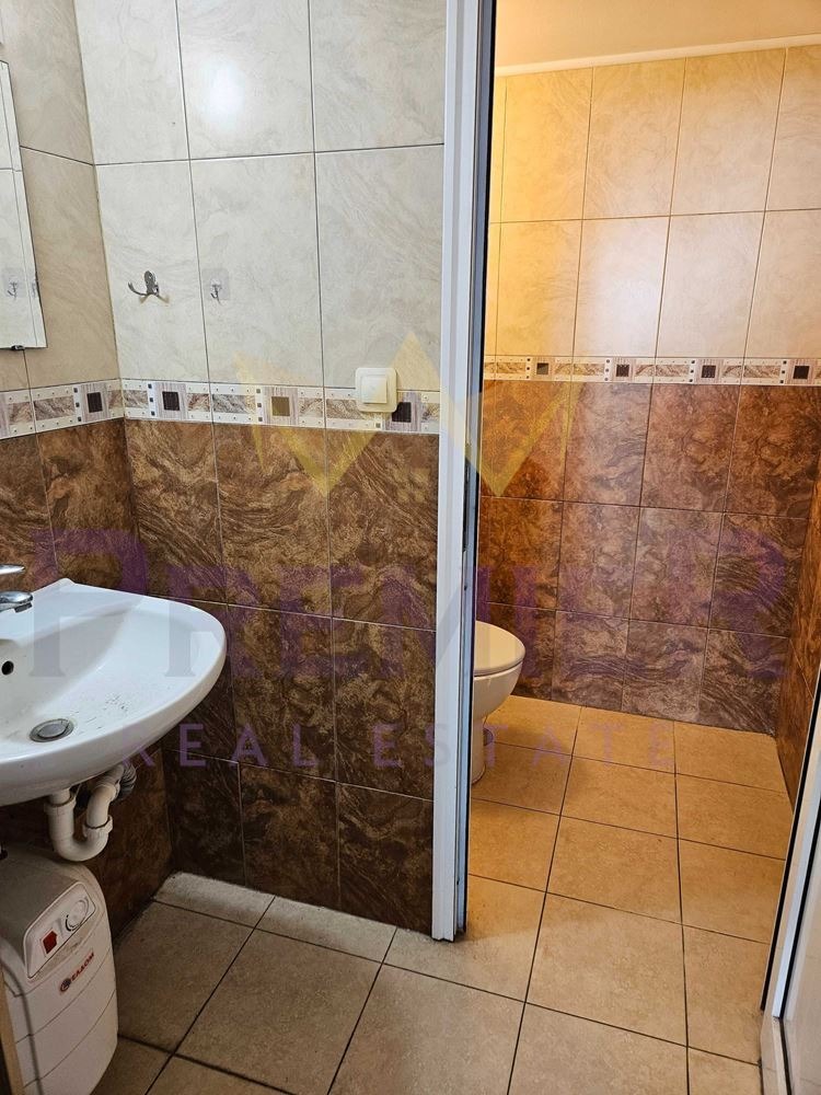 Продава МАГАЗИН, гр. Варна, ЖП Гара, снимка 3 - Магазини - 55171665