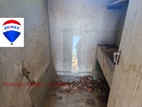 Будинок Две могили, область Русе 12