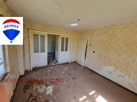 Будинок Две могили, область Русе 7
