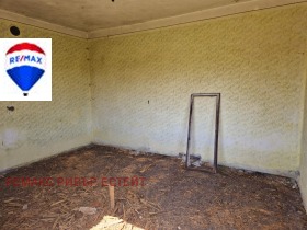 Будинок Две могили, область Русе 13