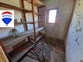 Будинок Две могили, область Русе 6