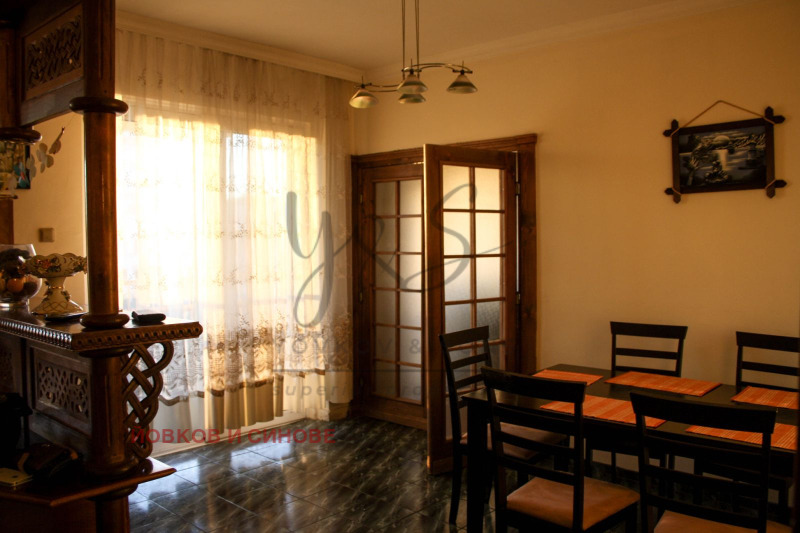 Продается  2 спальни Пловдив , Младежки Хълм , 111 кв.м | 47431820