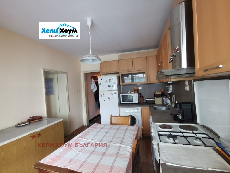 In vendita  2 camere da letto Ruse , Shirok tsentar , 82 mq | 40297137