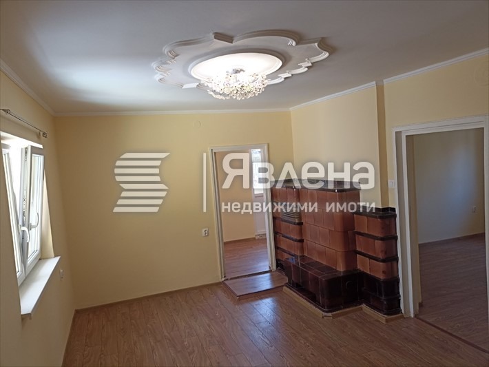 Продава 4-СТАЕН, гр. София, Център