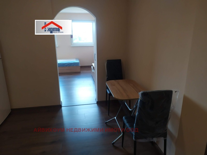 Myytävänä  Ullakko Pleven , Družba 3 , 22 neliömetriä | 50603435 - kuva [4]