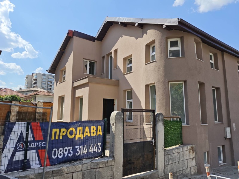In vendita  Casa Shumen , Tsentar , 112 mq | 31876533