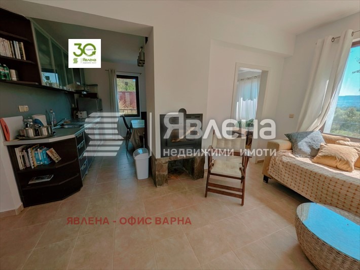 Продава КЪЩА, с. Църква, област Добрич, снимка 3 - Къщи - 55505327