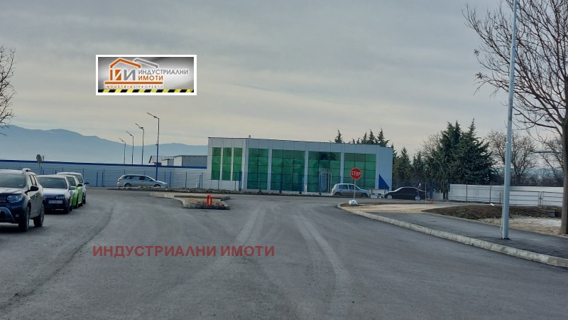 À venda  Armazenar Plovdiv , Industrialna zona - Sever , 1200 m² | 51171127 - imagem [7]