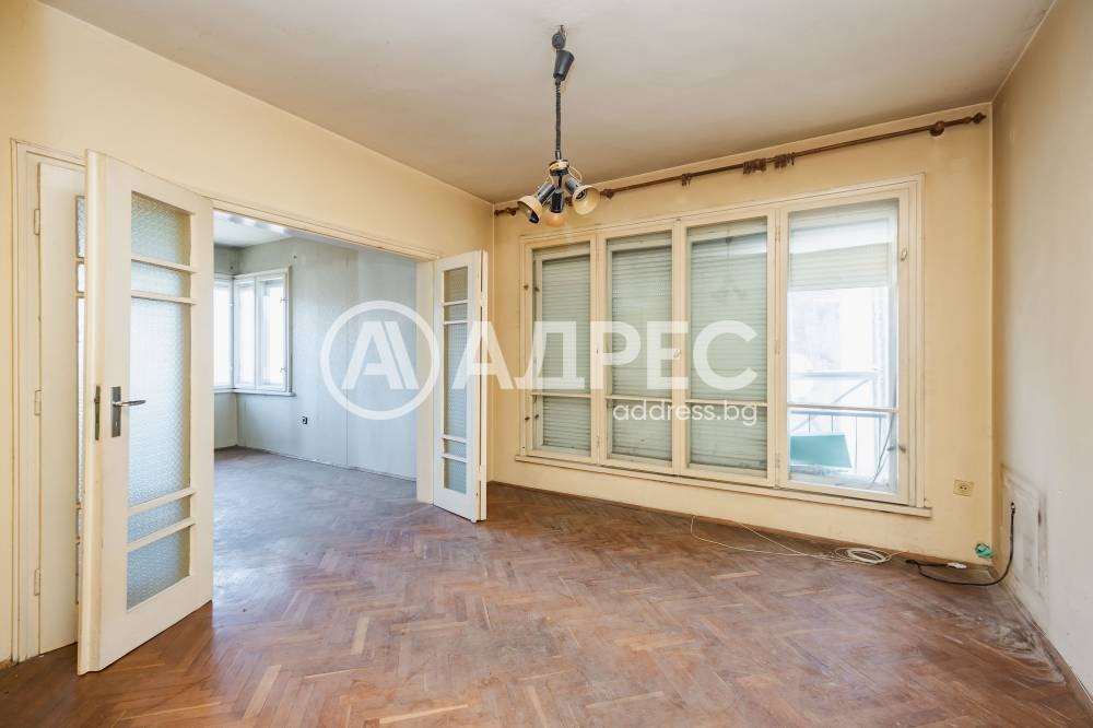 Продава МНОГОСТАЕН, гр. Варна, Център, снимка 2 - Апартаменти - 55083851