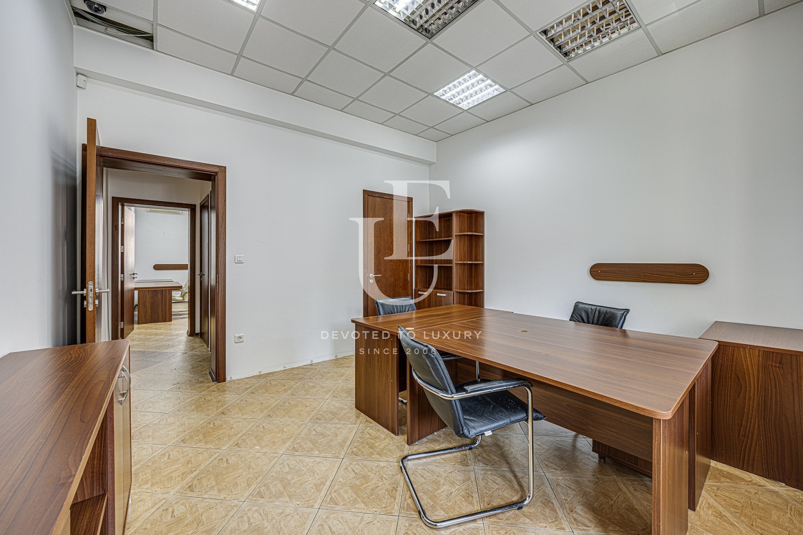 Продава МНОГОСТАЕН, гр. София, Център, снимка 8 - Апартаменти - 55525770