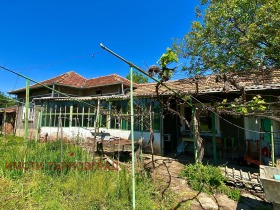 Casa Butovo, regione Veliko Tarnovo 4
