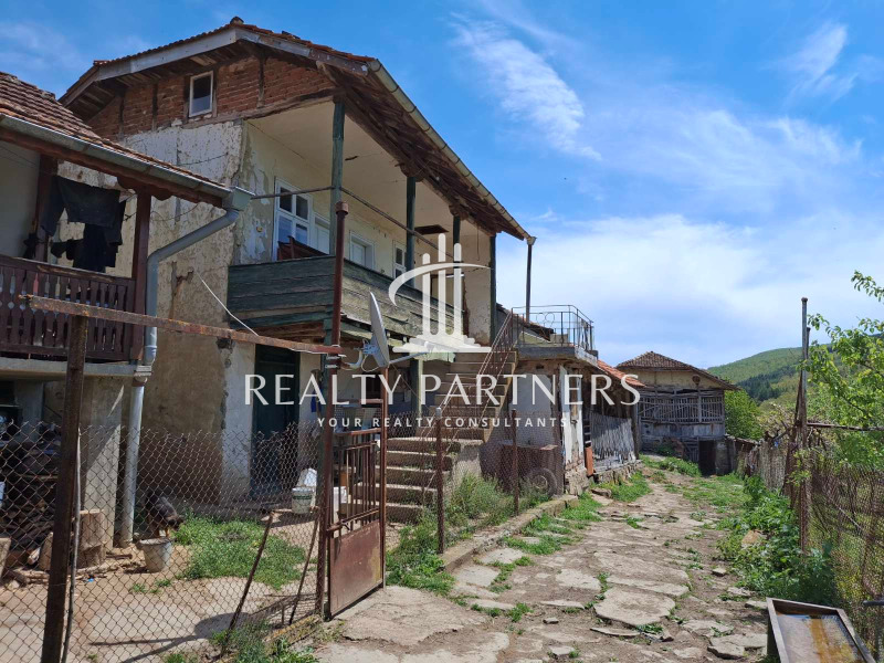 Продава  Къща, област Перник, с. Горна Врабча • 24 000 EUR • ID 87090232 — holmes.bg - [1] 