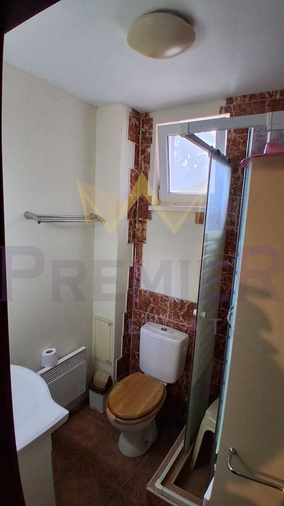 Продава КЪЩА, с. Новаково, област Варна, снимка 8 - Къщи - 54274536