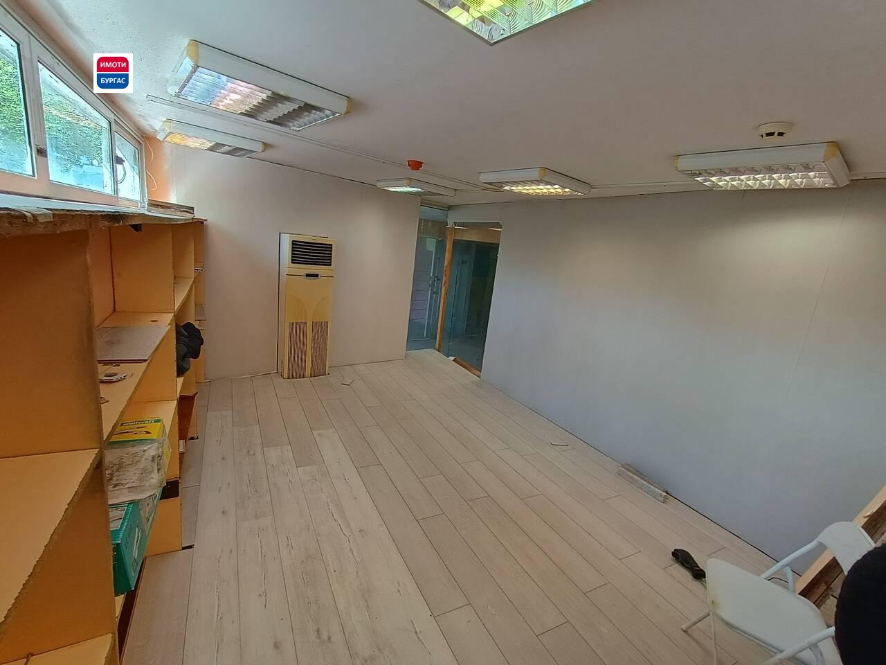 Продава МАГАЗИН, гр. Бургас, Славейков, снимка 2 - Магазини - 55089357