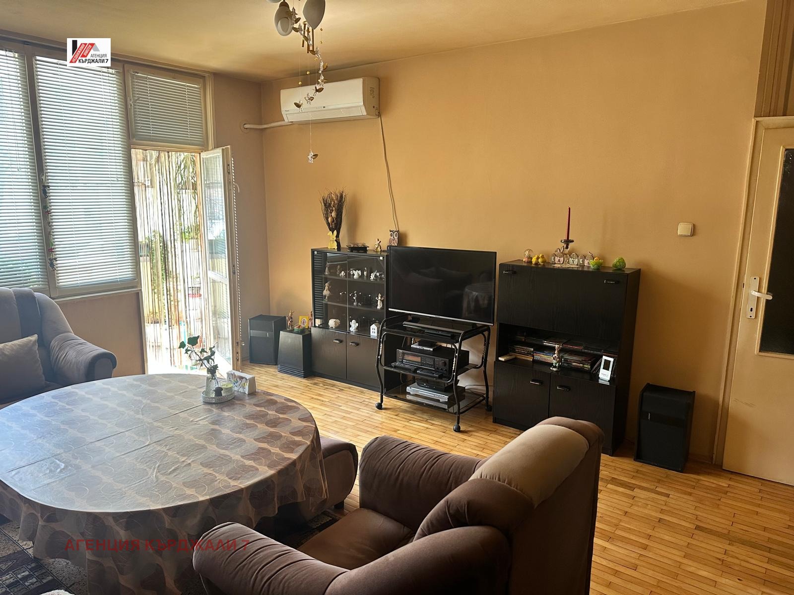 Продава МНОГОСТАЕН, гр. Кърджали, Център, снимка 4 - Апартаменти - 54199484