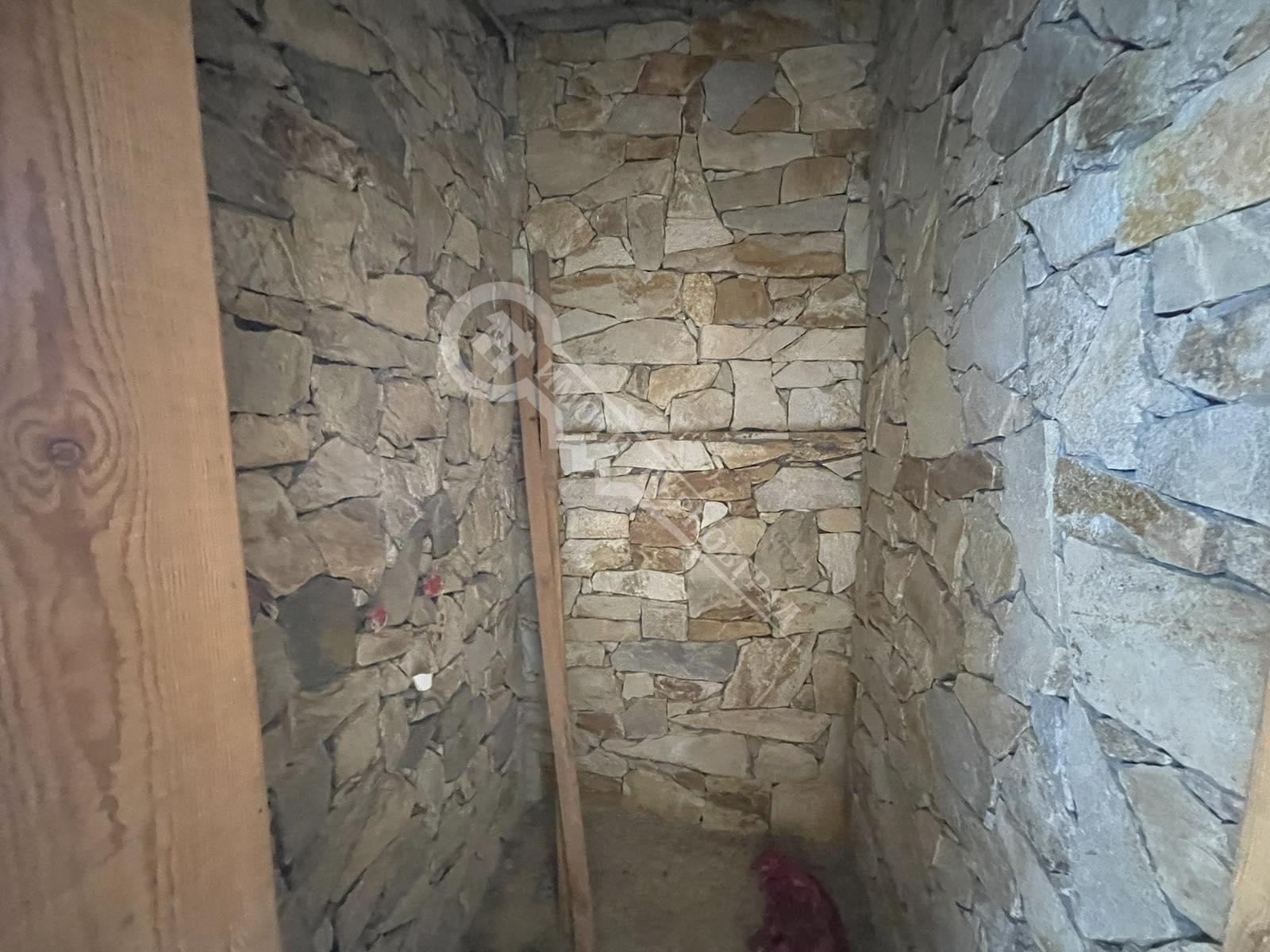 Продава КЪЩА, с. Царевец, област Велико Търново, снимка 6 - Къщи - 54341651