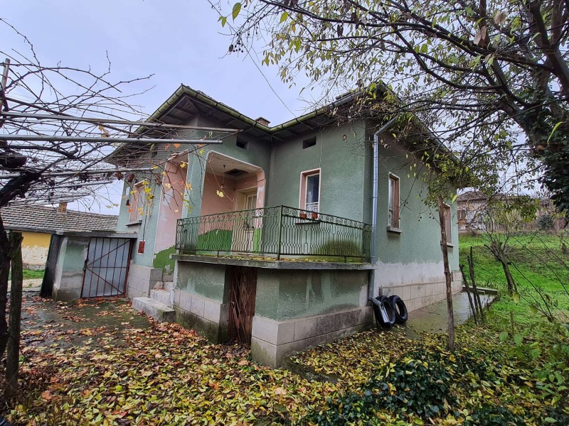 Продава КЪЩА, с. Брест, област Плевен