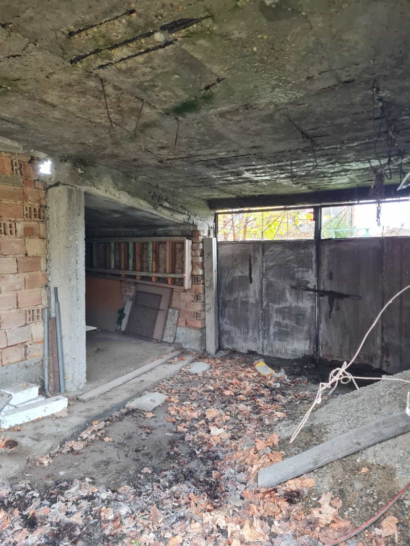 Продава КЪЩА, с. Брест, област Плевен, снимка 11 - Къщи - 52636589