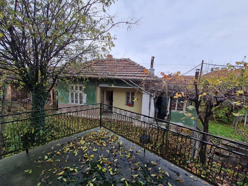 Продава КЪЩА, с. Брест, област Плевен, снимка 7 - Къщи - 52636589