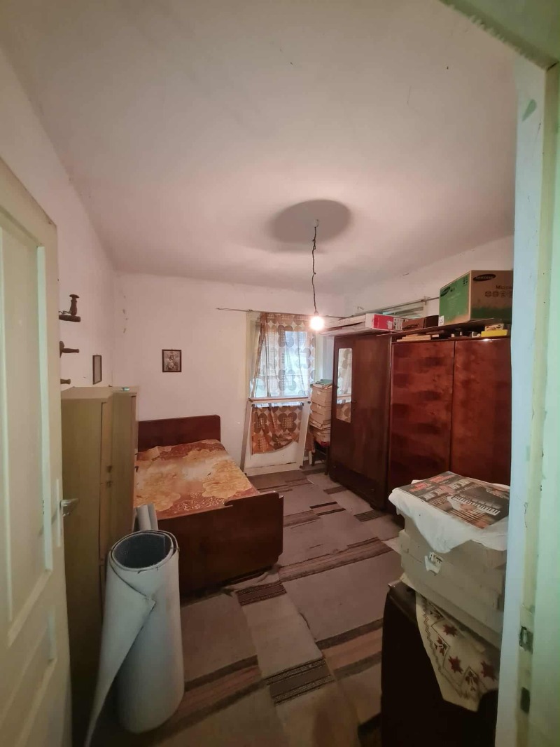 Продава КЪЩА, с. Брест, област Плевен, снимка 3 - Къщи - 52636589