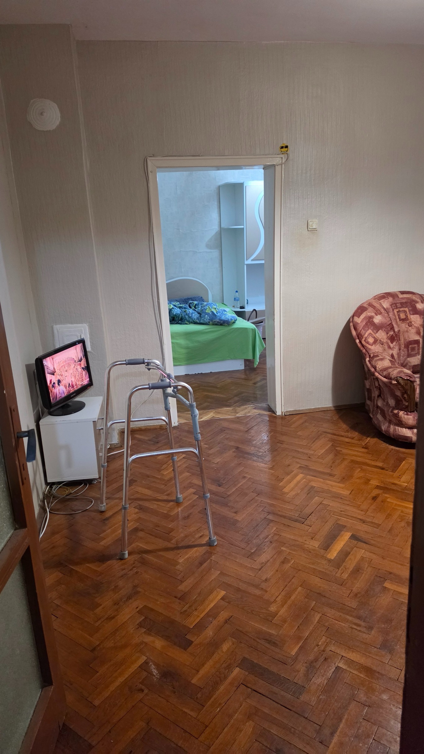 Продава 3-СТАЕН, гр. Разград, Център, снимка 2 - Апартаменти - 56741115