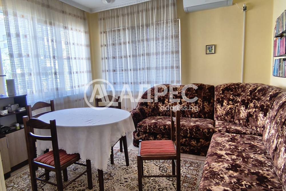 Продава КЪЩА, гр. Ямбол, Център, снимка 9 - Къщи - 55949609