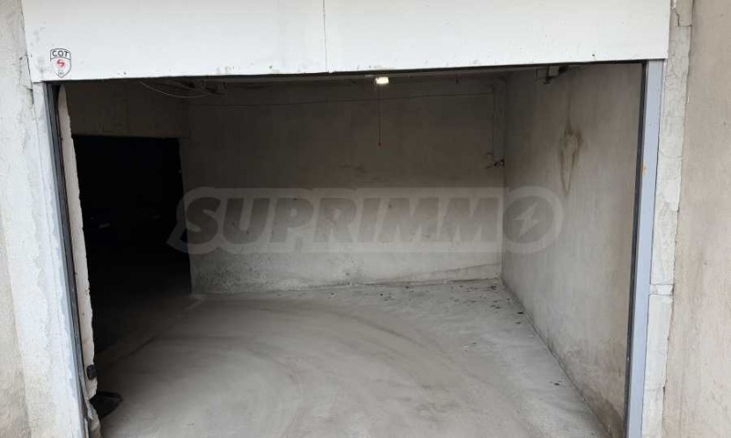 Продава ПАРКОМЯСТО в град София, Кръстова вада - 15 кв.м / 25 000 € » 48 895.75 лв., СУПРИММО - ГЛАВЕН ОФИС
