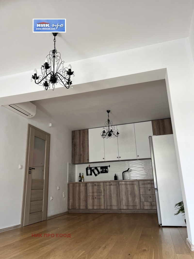 Eladó  2 hálószobás Sofia , Centar , 126 négyzetméter | 75854210 - kép [2]