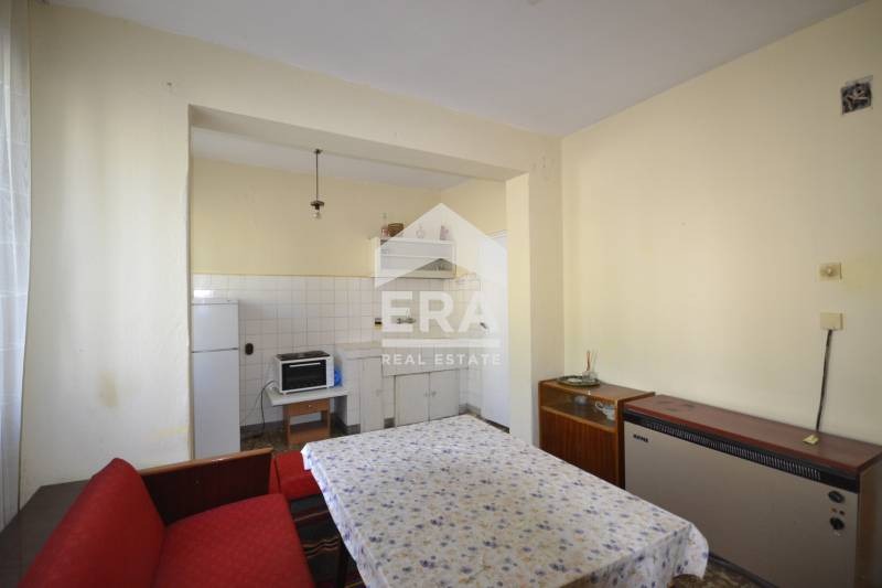 Продава  3-стаен град Хасково , Център , 58 кв.м | 34784621 - изображение [2]