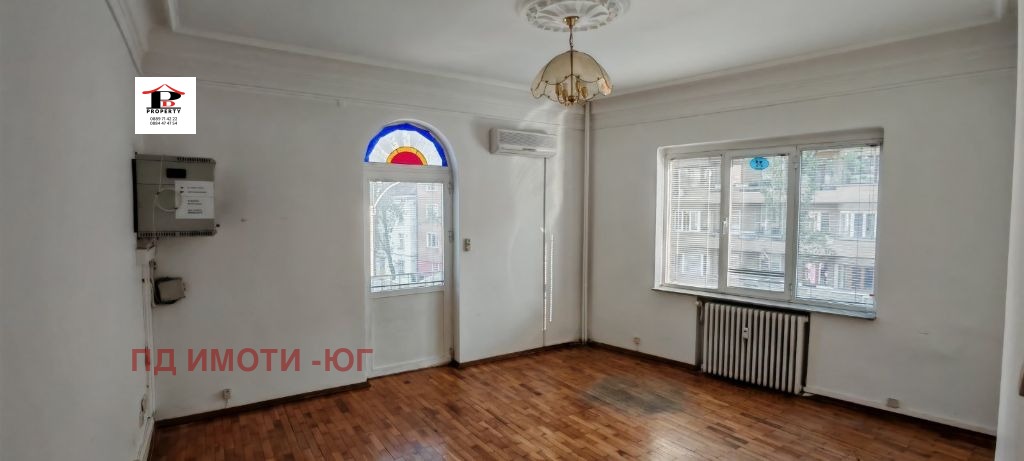 Продава МНОГОСТАЕН, гр. София, Център, снимка 2 - Апартаменти - 52367046