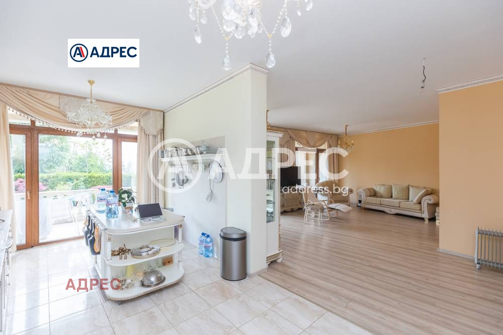 Продава МНОГОСТАЕН, гр. Варна, м-т Салтанат, снимка 5 - Апартаменти - 54326226