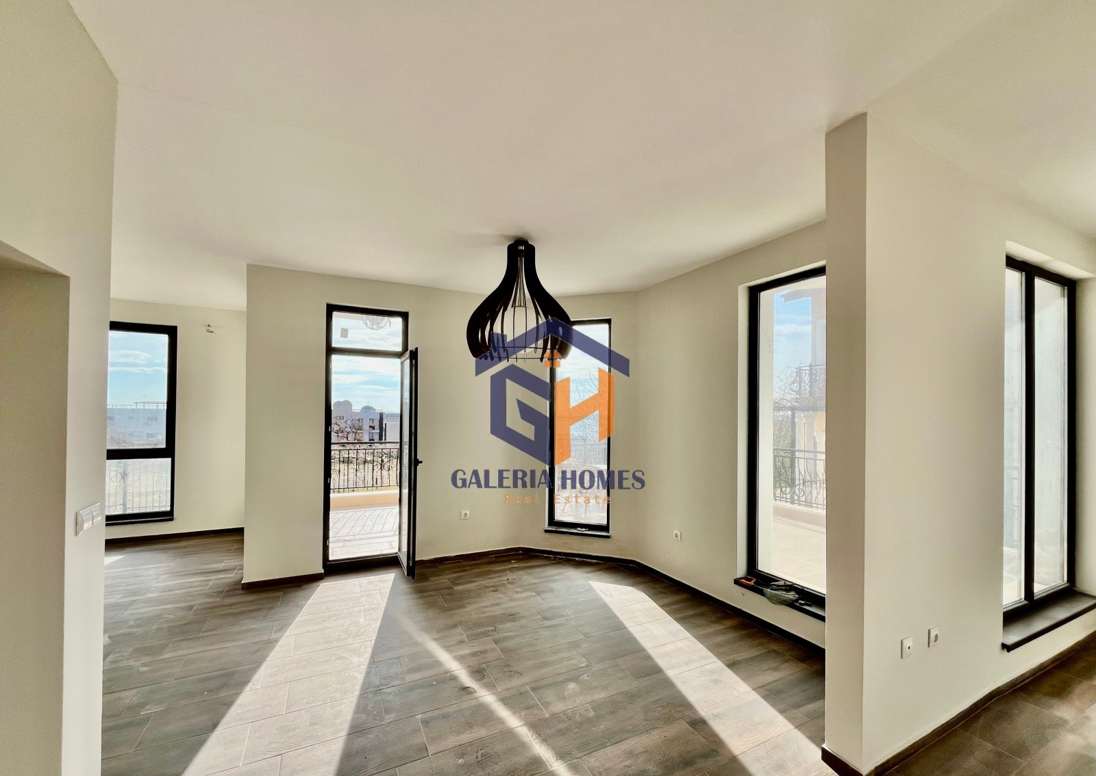 Продава КЪЩА, гр. Свети Влас, област Бургас, снимка 2 - Къщи - 51602692