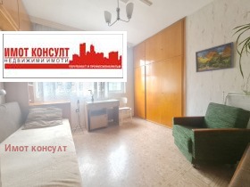 Обява продава 3-стаен, град Пловдив, Център