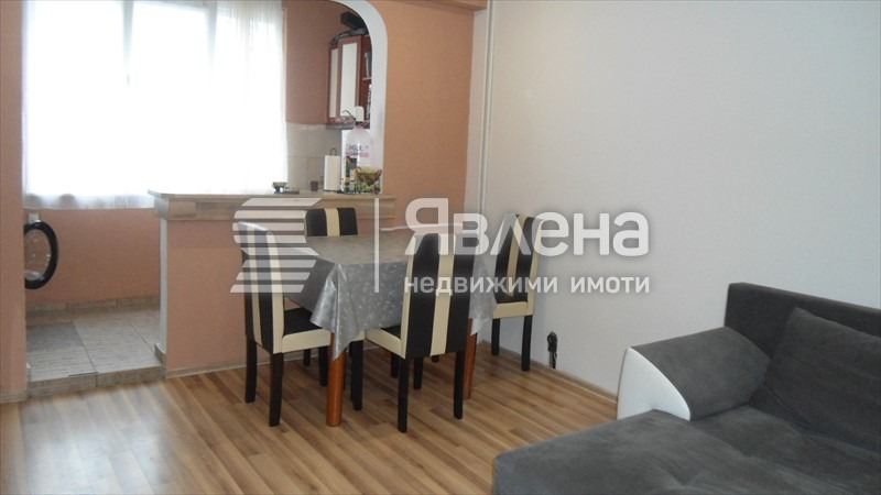 Продава 3-СТАЕН, гр. Перник, Изток, снимка 4 - Aпартаменти - 47503121