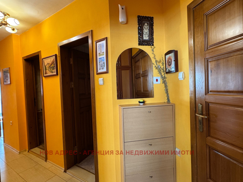 Продава  3-стаен град Търговище , Център , 92 кв.м | 29040669 - изображение [11]