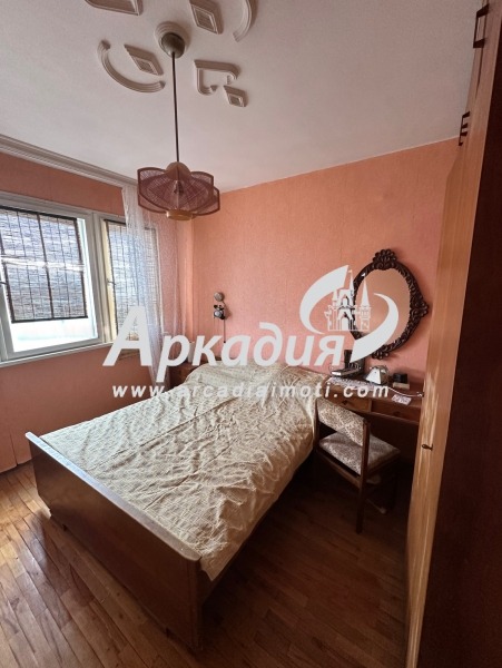 Продава  3-стаен град Пловдив , Христо Смирненски , 82 кв.м | 61911622 - изображение [2]