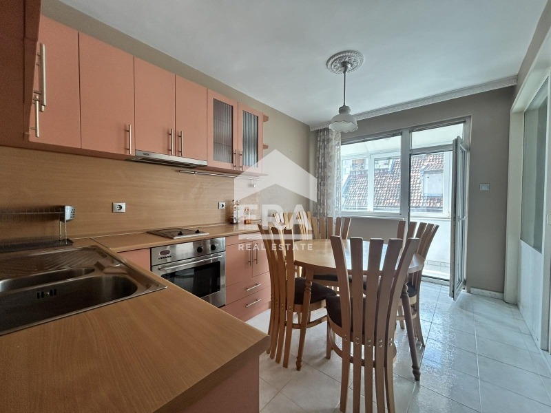 Продава 3-СТАЕН, гр. Варна, Лятно кино Тракия