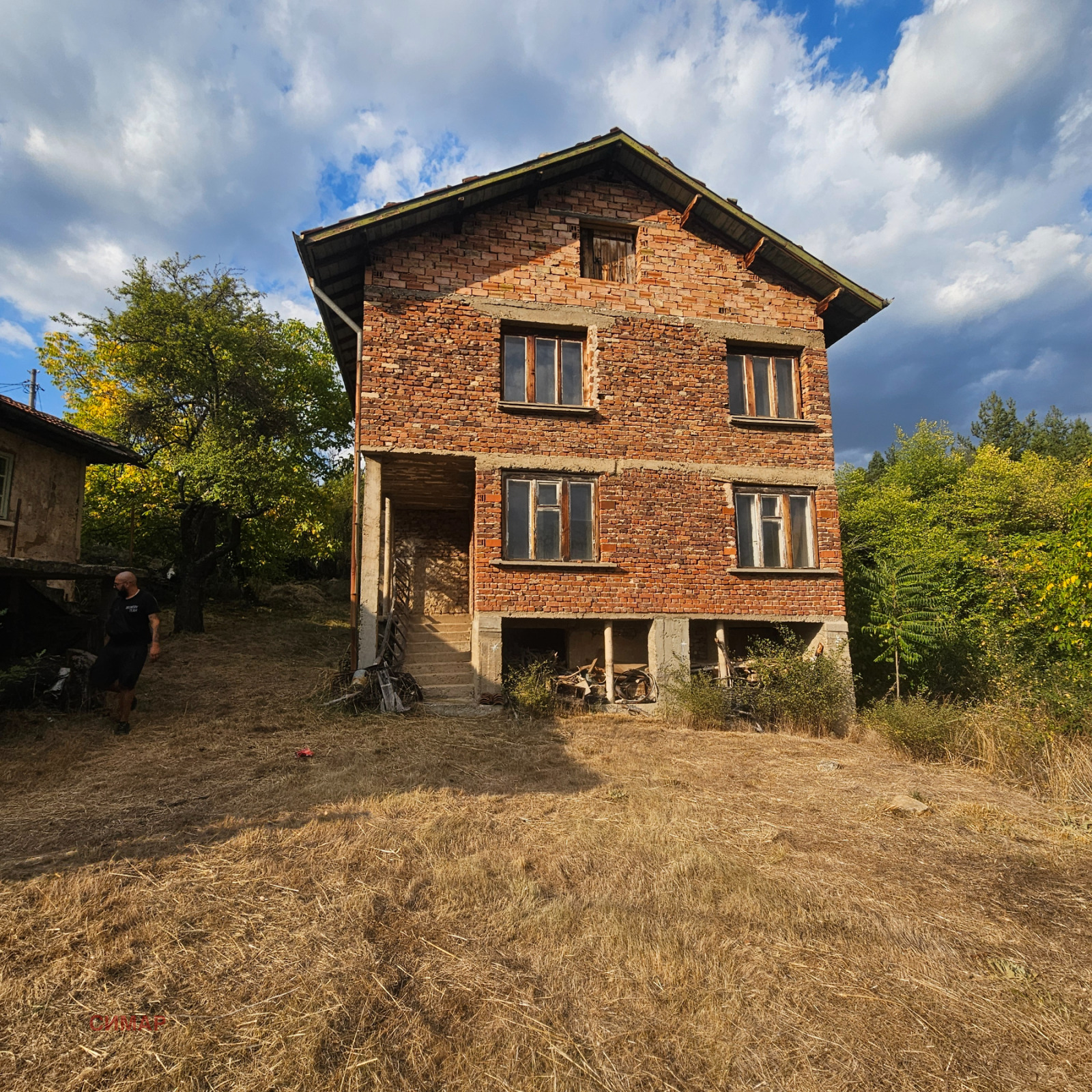 Продава КЪЩА, с. Горна Диканя, област Перник