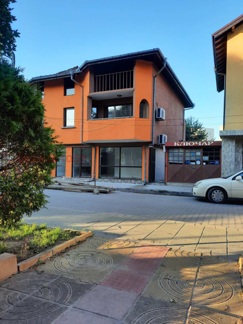 Продава КЪЩА в област Монтана, гр. Лом - 180 кв.м / 220 000 € » 430 282.60 лв.