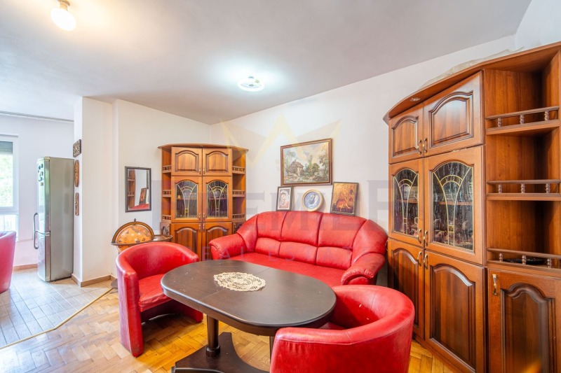 Продава  2-стаен, град Варна, Цветен квартал •  123 900 € • ID 43301698 — holmes.bg - [1] 