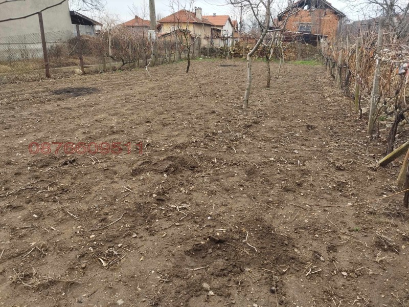 Продава ПАРЦЕЛ, с. Крайници, област Кюстендил