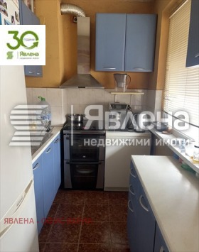 3 dormitoare Vâzrajdane 1, Varna 2