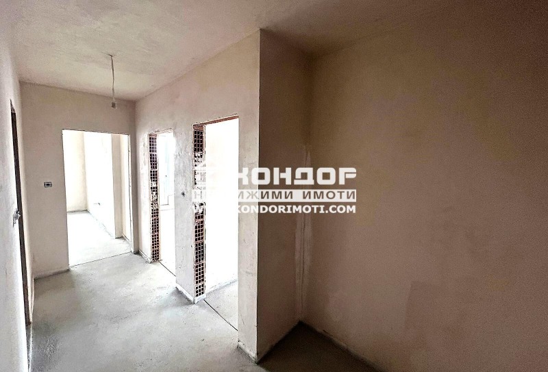 Продава 2-СТАЕН, гр. Пловдив, Кючук Париж, снимка 2 - Апартаменти - 53425457