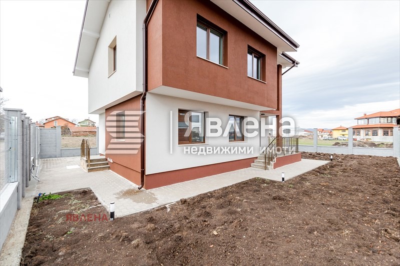 En venta  Casa región Sofia , Bozhurishte , 160 metros cuadrados | 59207111 - imagen [2]