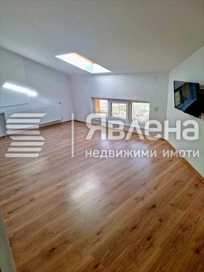 Продава КЪЩА, с. Доспей, област София област, снимка 5 - Къщи - 54359539