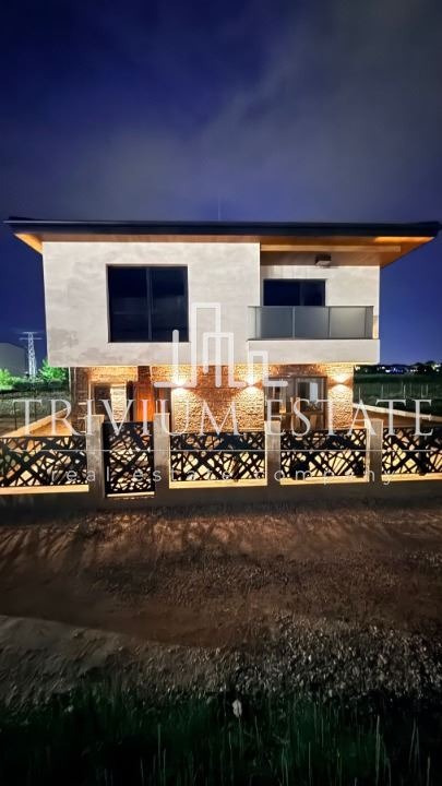 Продава КЪЩА, гр. Пловдив, Коматево, снимка 11 - Къщи - 54501159