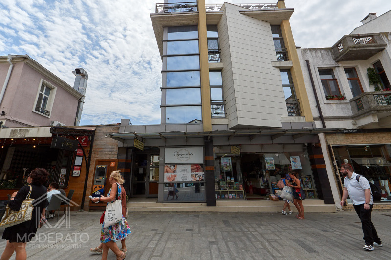 Продава  Заведение град Бургас , Център , 490 кв.м | 57868645 - изображение [2]